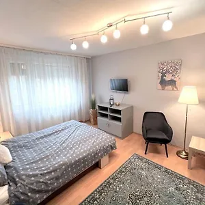 Pille Apartment